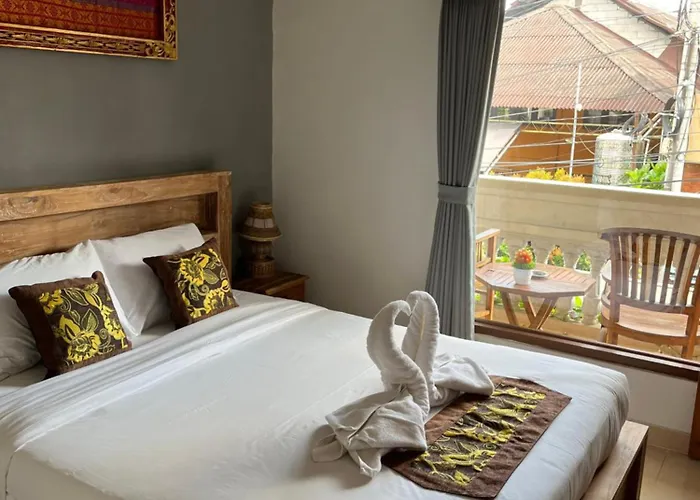 Yastra Yana Homestay