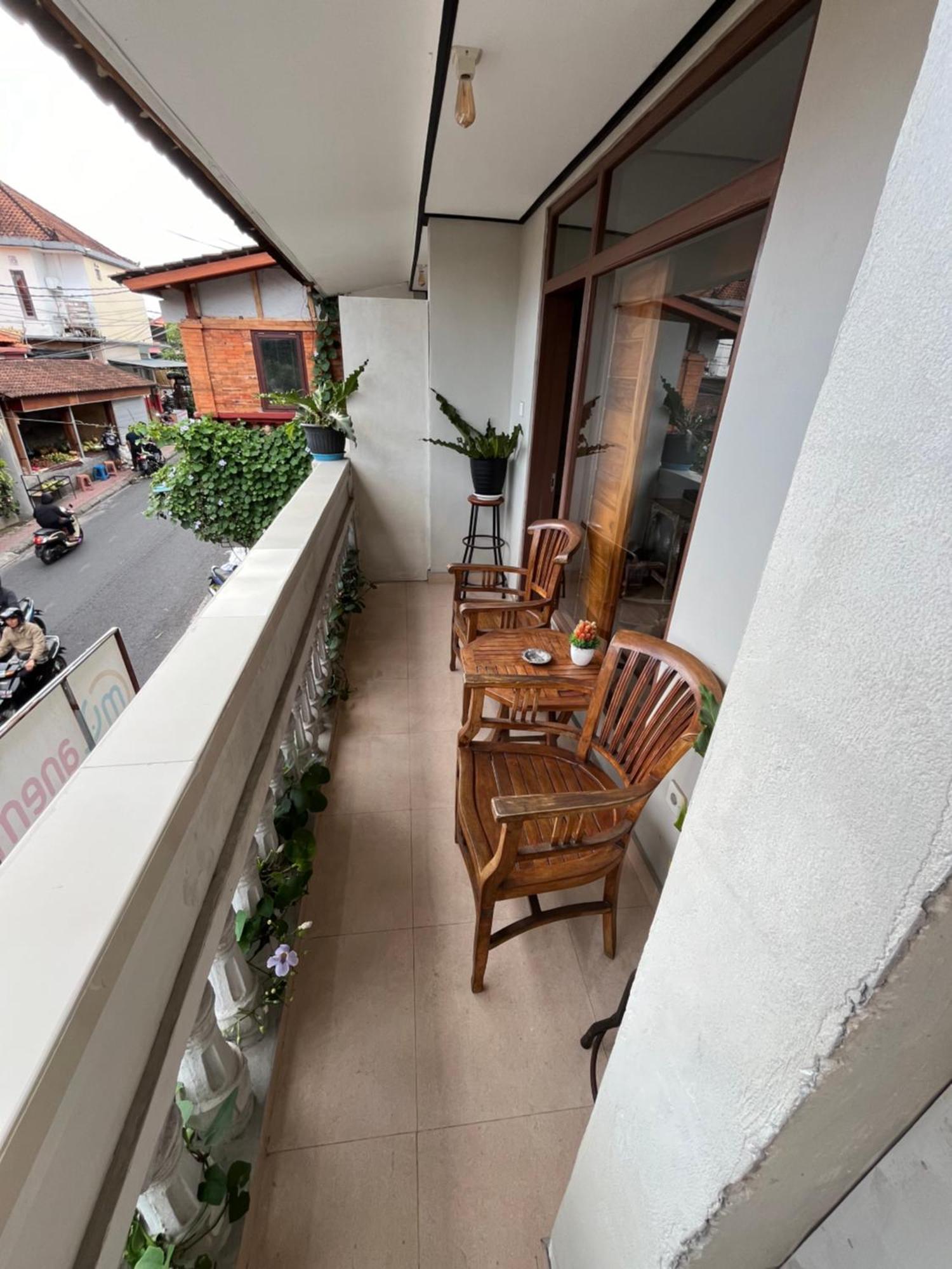 Yastra Yana Homestay *
