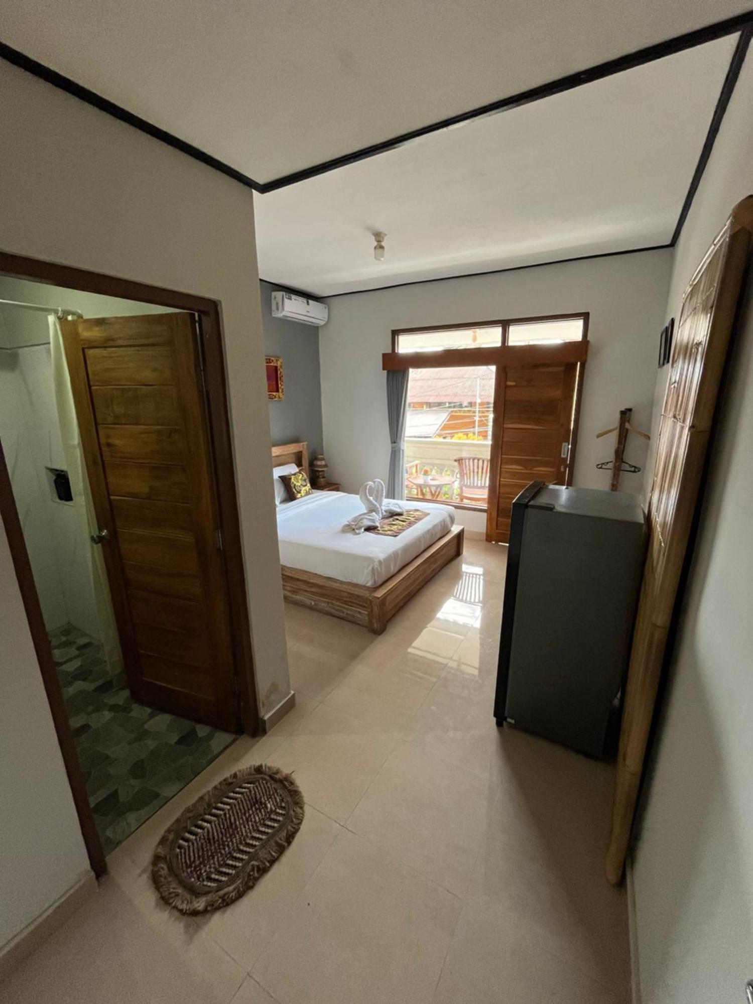 Yastra Yana Homestay *